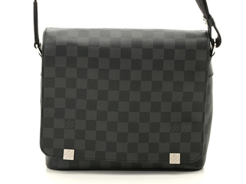 LOUIS VUITTON District Shoulder Bag Damier Graphite Black